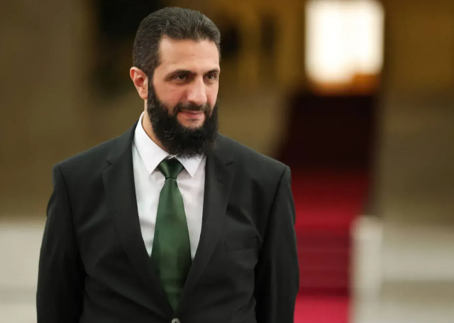 Foto - Ahmed Şara ulusa seslendi: Suriye’nin bölünmesine izin vermeyeceğiz! Erdoğan'a özellikle teşekkür