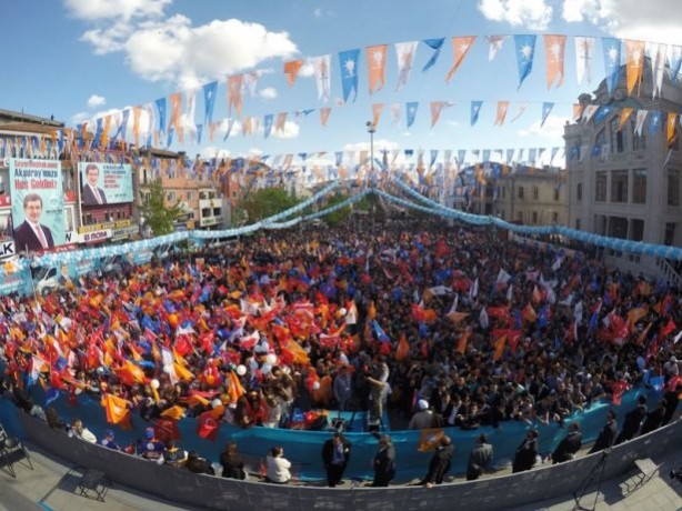 Foto - Ahmet Davutoğlu Türkiye'yi il il gezdi