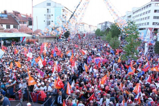 Foto - Ahmet Davutoğlu Türkiye'yi il il gezdi