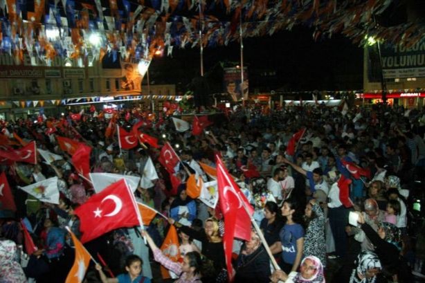 Foto - Ahmet Davutoğlu Türkiye'yi il il gezdi