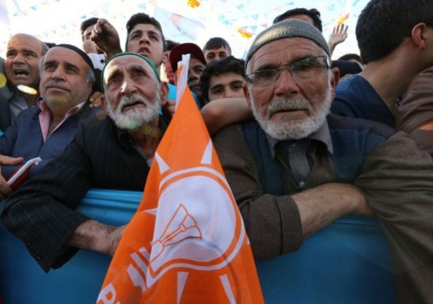 Foto - Ahmet Davutoğlu Türkiye'yi il il gezdi
