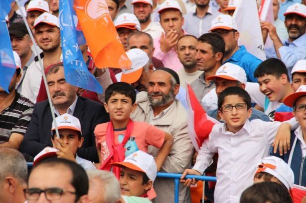 Foto - Ahmet Davutoğlu Türkiye'yi il il gezdi