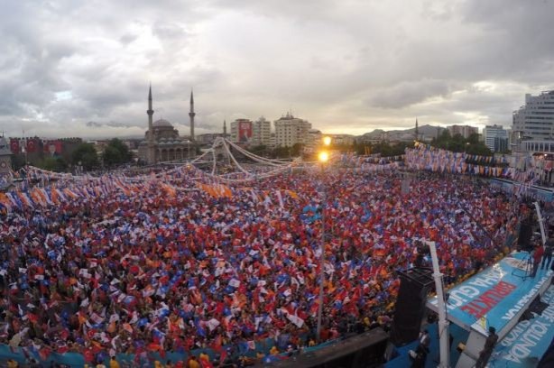 Foto - Ahmet Davutoğlu Türkiye'yi il il gezdi
