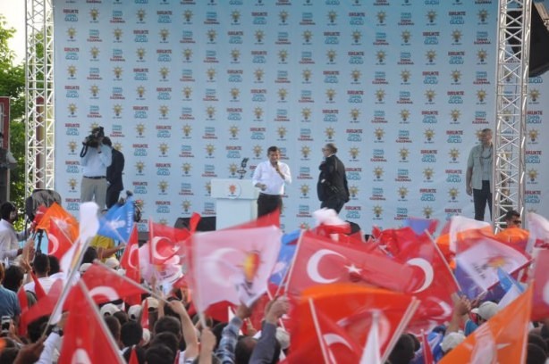 Foto - Ahmet Davutoğlu Türkiye'yi il il gezdi