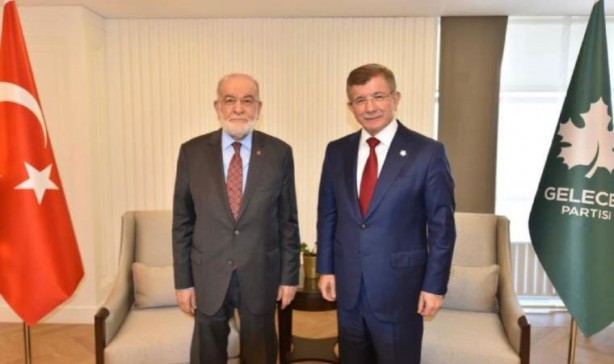 Foto - Ahmet Davutoğlu ve Temel Karamollaoğlu’ndan skandal tavır! Bu nasıl bir rezalettir Allah aşkına! Sizde hiç utanma yok mu yahu 