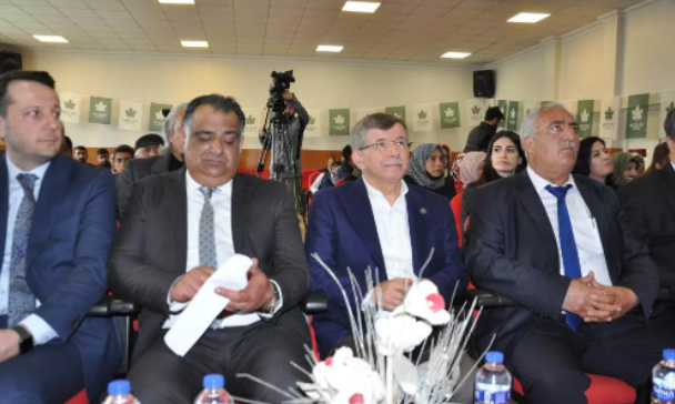 Foto - Ahmet Davutoğlu'na Kars'ta soğuk duş!