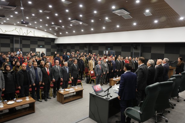 Ahmet Ercan açık açık söyledi! O ilçede deprem bekleniyor! Eyvah ki ne eyvah...