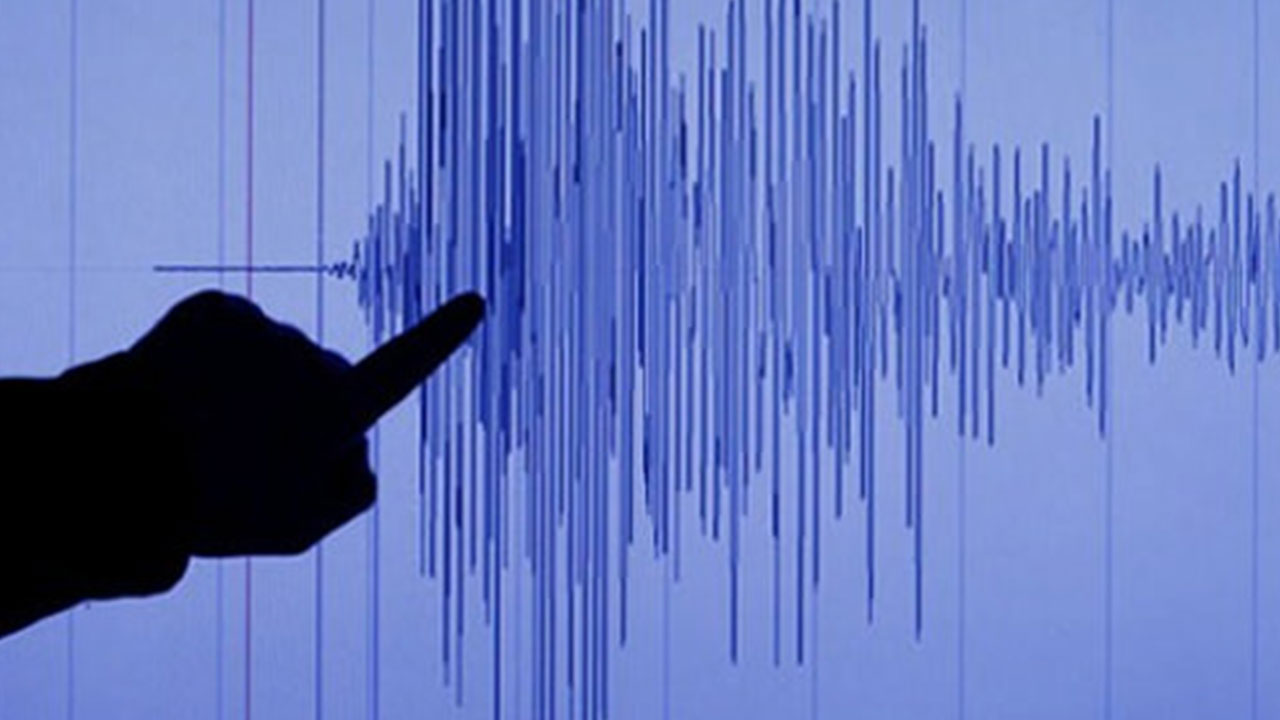 Foto - Ahmet Ercan'dan artçı depremler sonrası tedirgin eden uyarı: Tuhaf gelişmeler var uyumayacağım