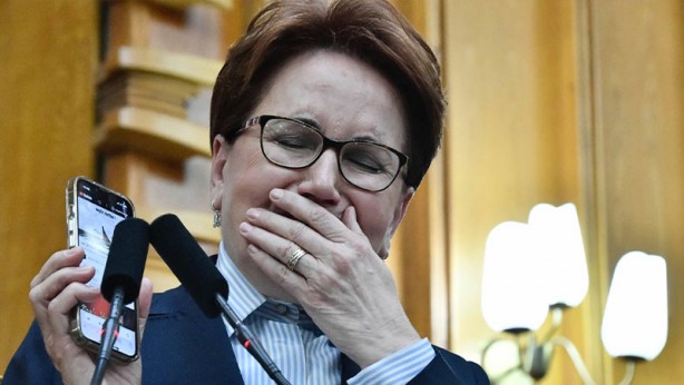 Foto - Ahmet Hakan, Meral Akşener’e acımadı! O hareketi için sağlı-sollu böyle girişti