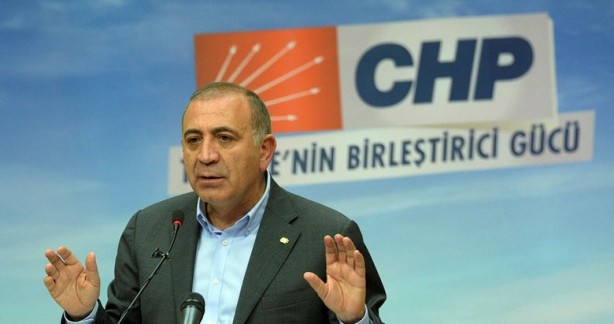 Foto - Ahmet Hakan, o siyasetçiye çok pis daldı! Ortalığın tozunu attırırdı ama, dava adamı değilmiş 