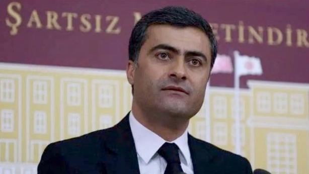 Foto - Ahmet Hakan resmen çılgına döndü! Bu işte bir garabet yok mu? Tüm ülkeyi en çirkin şekilde… 