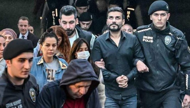 Foto - Ahmet Hakan tüm Türkiye’ye böyle duyurdu! Böyle çakallık görülmedi