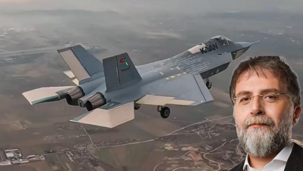 Ahmet Hakan’dan dikkat çeken "KAAN" çıkışı: "İlk önce kalorifer peteği gibi bir şey göstererek bizi keklediler!" "Bomba atmıyor, tekeri kapanmıyor. Böyle uçak mı olur?"