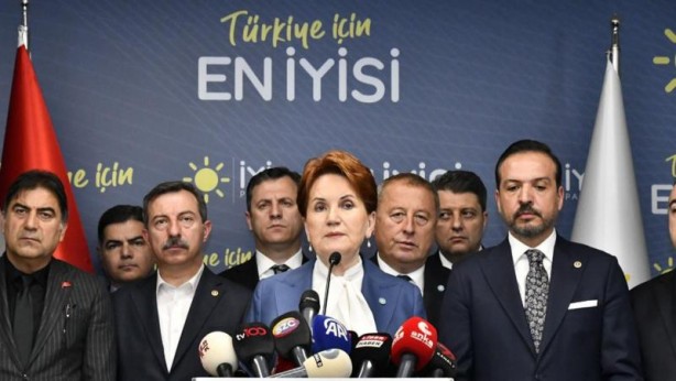 Foto - Ahmet Hakan’dan Meral Akşener’e büyük şok! Bu kadarını kimse beklemiyordu