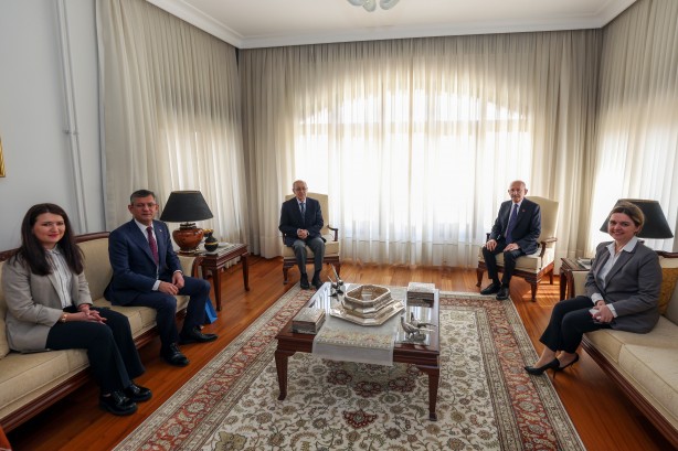 Foto - Ahmet Necdet Sezer’in rengi belli! Tencere yuvarlandı kapağını buldu