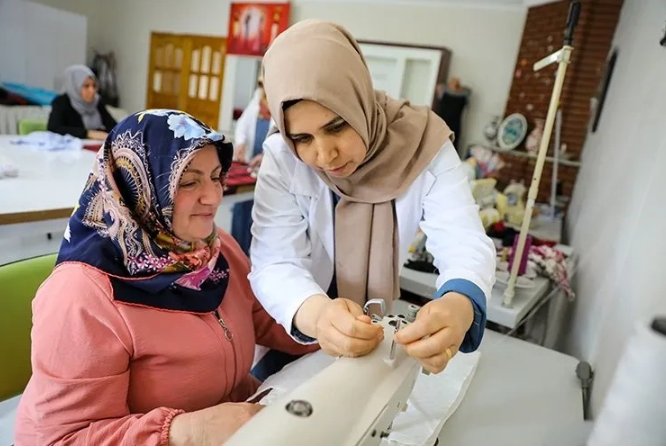 Foto - Aile Yılı'nda kadınlara müjdeli haber! Her ay asgari ücret kadar destek: Kimler başvurabilir?