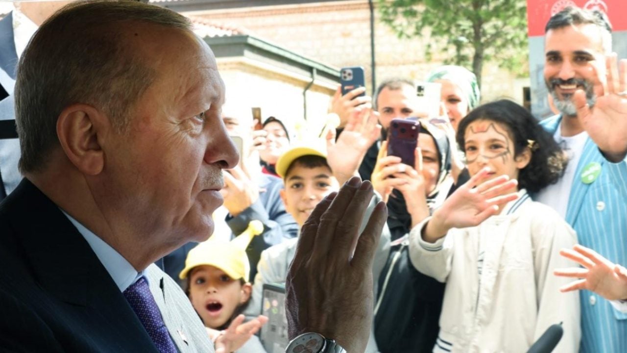 Foto - AileFest alanında Erdoğan rüzgarı: Cumhurbaşkanı Rami'de vatandaşla buluştu