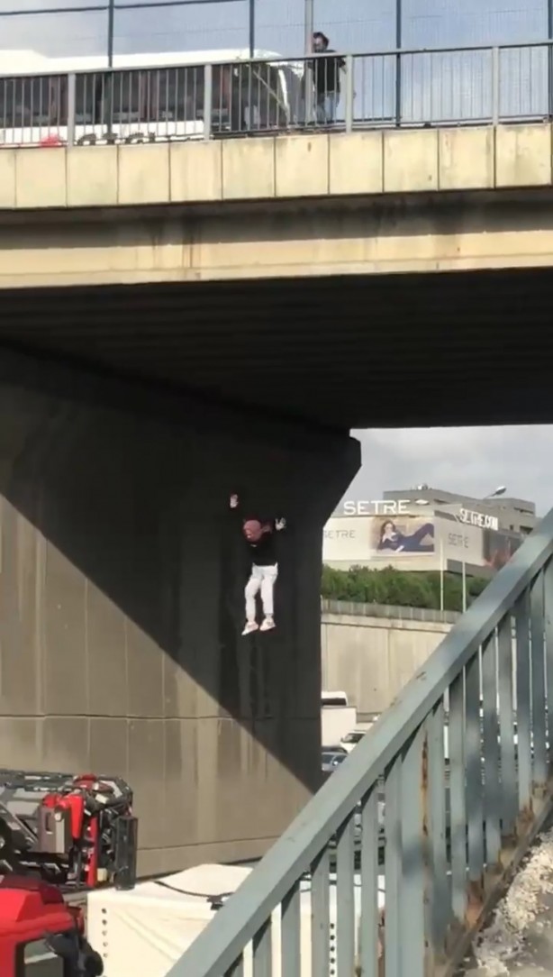 Foto - Ailesi intihar için baskı yapmış! 19 yaşındaki genç kızın yaşadıkları kan dondurdu