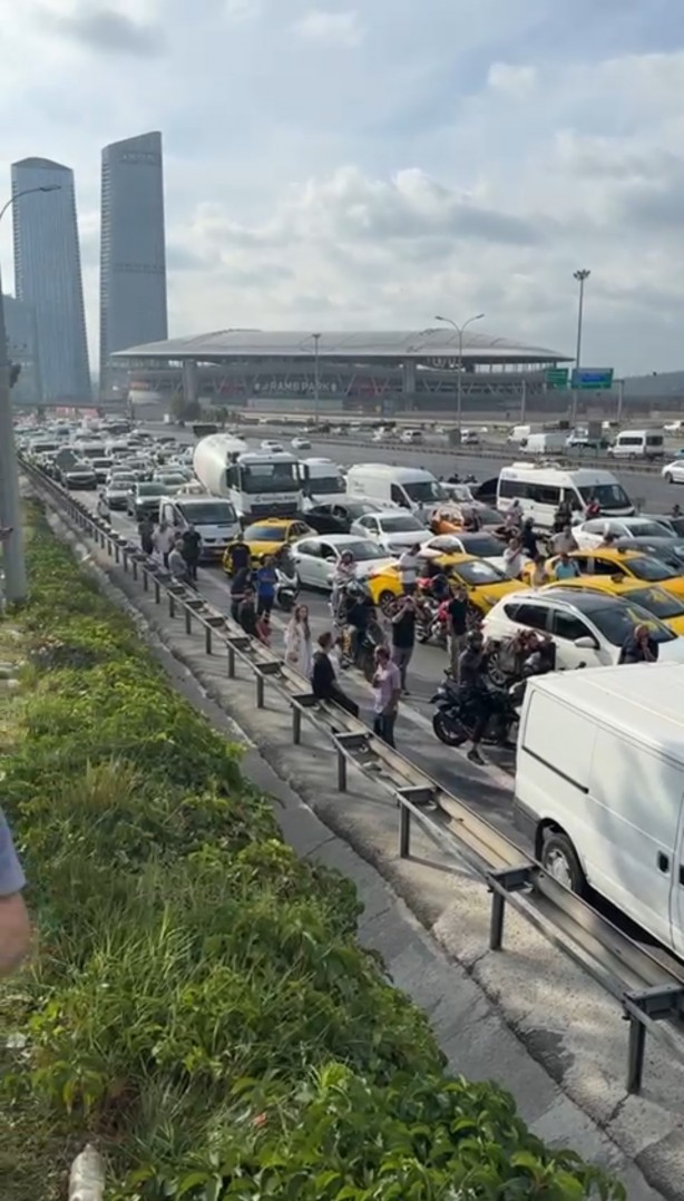 Foto - Ailesi intihar için baskı yapmış! 19 yaşındaki genç kızın yaşadıkları kan dondurdu