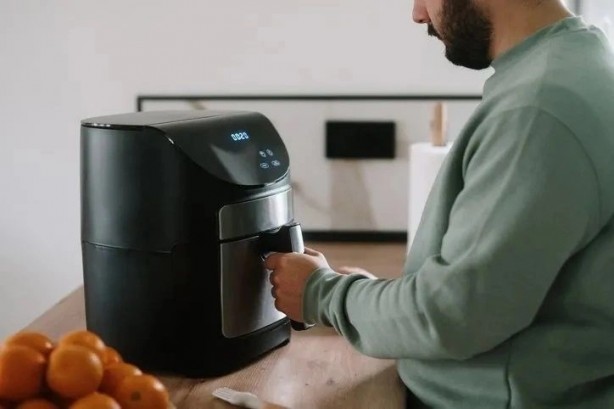 Foto - Airfryer kullananlar dikkat: Evinizi ateşe vermeyin!