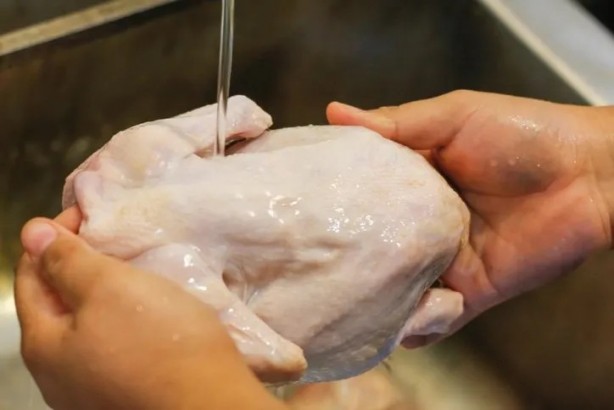 Foto - Airfryer'da asla pişmemesi gereken o besin! Sakın bir parça bile koymayın...