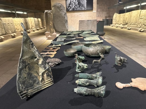 Foto - Ait oldukları topraklara döndüler