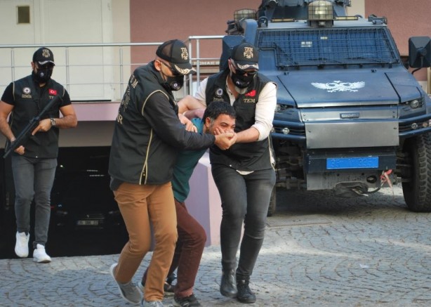 Ajanslar 'son dakika' geçti! İzmir'deki saldırının da faili çıkan terörist tutuklandı