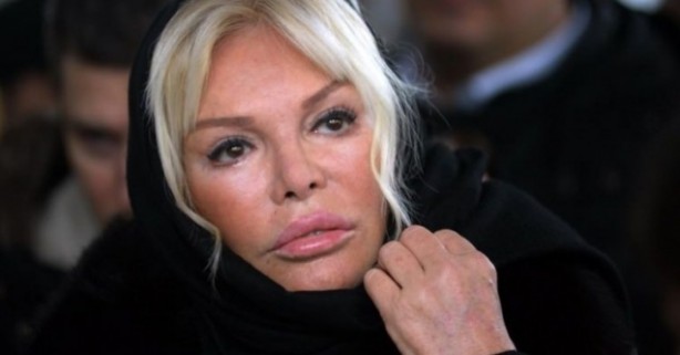 Ajda Pekkan'dan çok büyük ayıp! Tepki yağdı