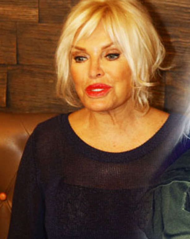 Foto - Ajda Pekkan’dan "sokak köpekleri" çıkışı