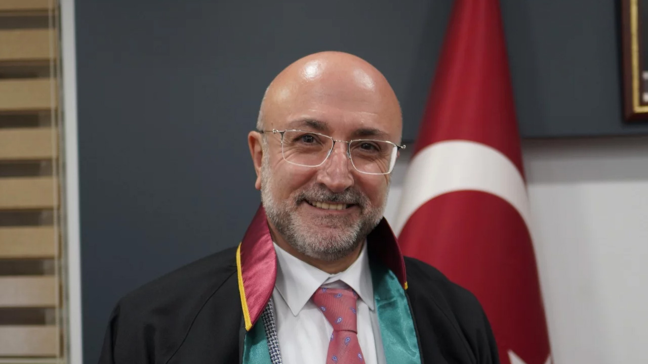 AK Parti Afyonkarahisar İl Başkanı Av. Turgay Şahin'den '27 Nisan e-muhtıra' mesajı 