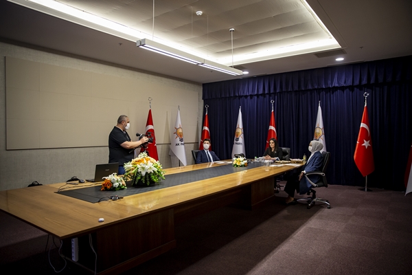 Foto - AK Parti, CHP ve MHP ile video konferans aracılığıyla bayramlaştı