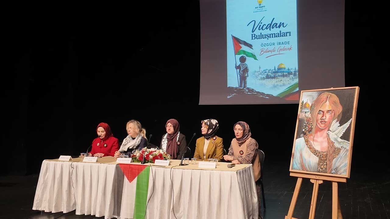 Foto - AK Parti Fatih Kadın Kolları'ndan "Özgür İrada Bilinçli Gelecek" buluşması