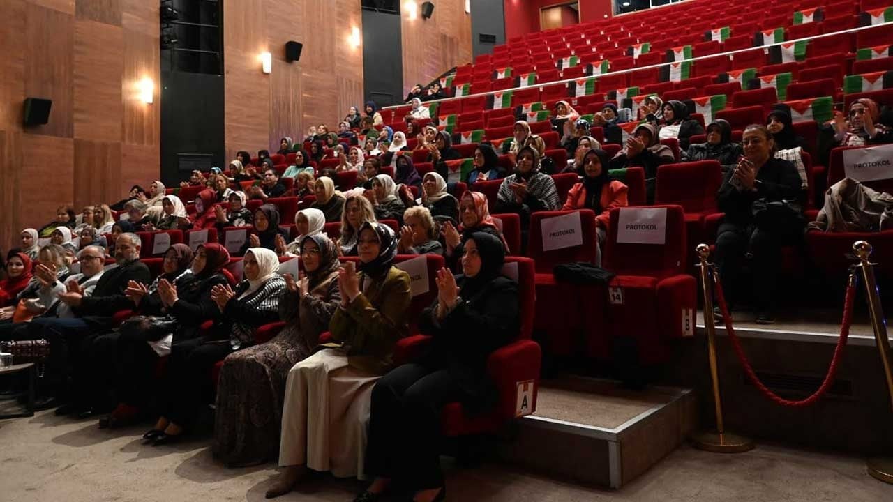 Foto - AK Parti Fatih Kadın Kolları'ndan "Özgür İrada Bilinçli Gelecek" buluşması