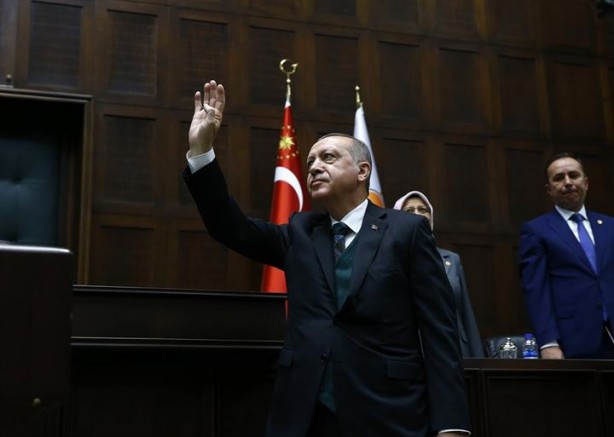 Foto - AK Parti Grup Toplantısında koşup Cumhurbaşkanı Erdoğan'a sarıldılar