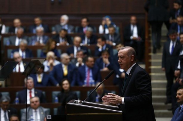 Foto - AK Parti Grup Toplantısında koşup Cumhurbaşkanı Erdoğan'a sarıldılar