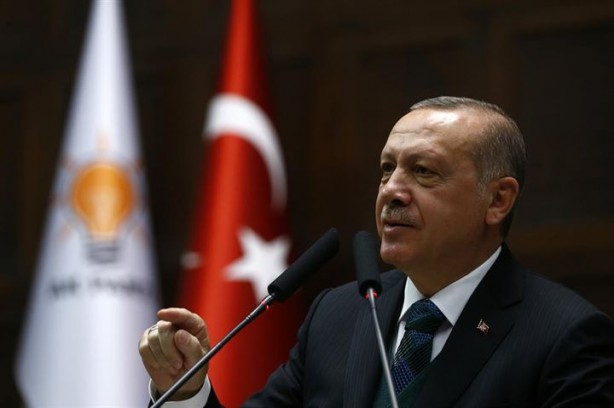 Foto - AK Parti Grup Toplantısında koşup Cumhurbaşkanı Erdoğan'a sarıldılar