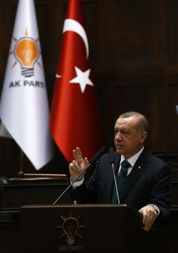 Foto - AK Parti Grup Toplantısında koşup Cumhurbaşkanı Erdoğan'a sarıldılar