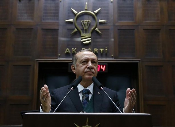 Foto - AK Parti Grup Toplantısında koşup Cumhurbaşkanı Erdoğan'a sarıldılar