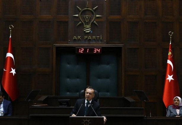 Foto - AK Parti Grup Toplantısında koşup Cumhurbaşkanı Erdoğan'a sarıldılar