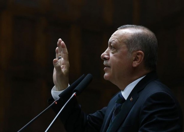 Foto - AK Parti Grup Toplantısında koşup Cumhurbaşkanı Erdoğan'a sarıldılar