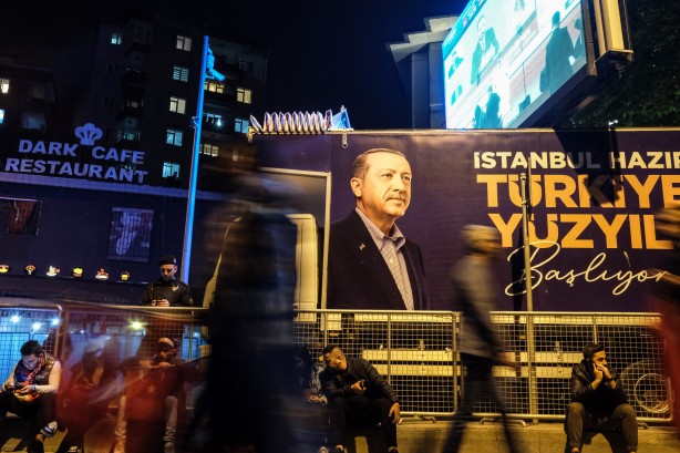 Foto - AK Parti İl Başkanlığında vatandaşların heyecanlı bekleyişi sürüyor