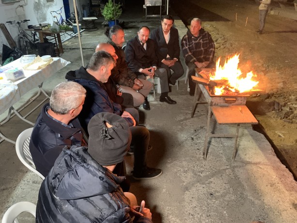 Foto - AK Parti İstanbul 2. Bölge Milletvekili adayı İsmail Emrah Karayel Yenikapı’da balıkçılar ile bir araya geldi