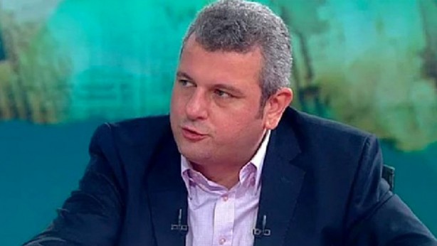 Foto - AK Parti kaçkını Hüseyin Çelik, "Erdoğan hukukumuzu korumuyor" demişti! Ersoy Dede’den olay kapak geldi! Bu "Dede"nin gerçekten elleri öpülür