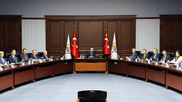 Foto - AK Parti MYK’sında o isimlerin istifası istendi mi? Ve detaylar ortaya çıktı