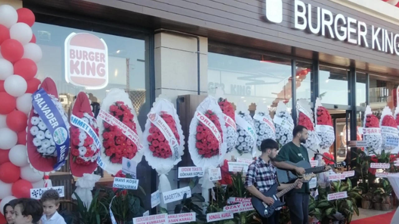 Foto - AK Parti Rize İl Başkanı Katmer, Burger King açılışıyla ilgili sessizliğini bozdu: Hepsinin arkasındayız