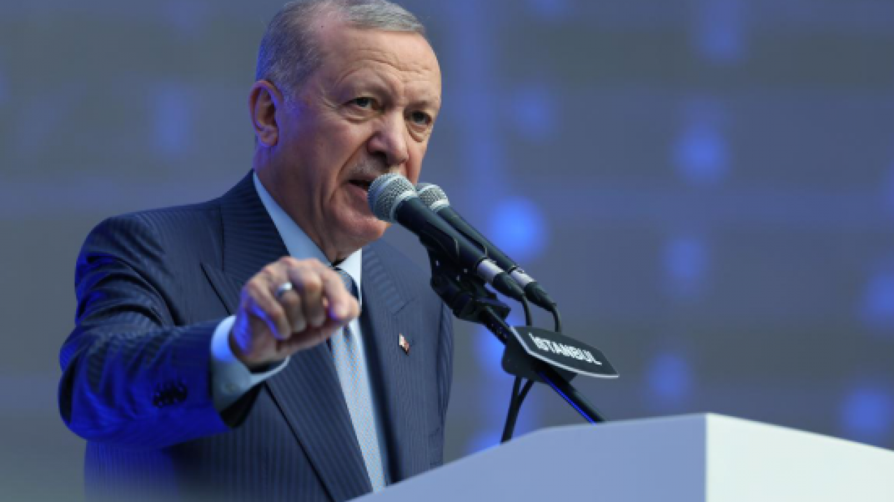 Foto - AK Parti Sözcüsü Çelik'ten Özgür Özel'e sert tepki! "Cumhurbaşkanımıza her saldırısı, CHP’nin skandalları örtme gayretidir"