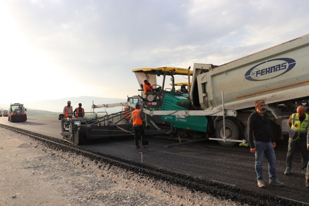 Foto - AK Parti vekilleri, Aydın-Denizli Otoyolu'nu inceledi