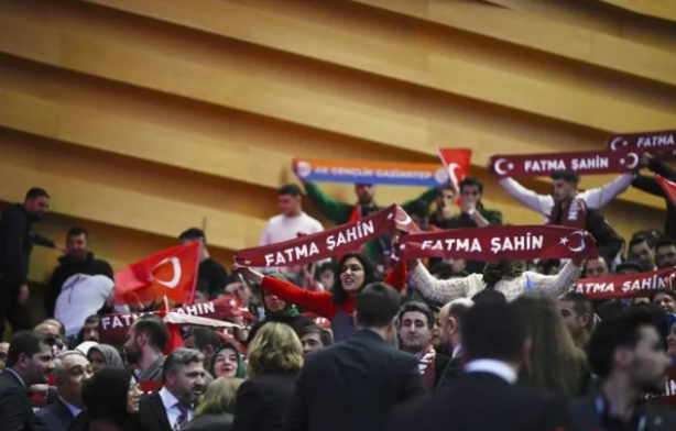 Foto - AK Parti’de ilçe adayları belirleniyor: Yük olan değil yük alan adaylar