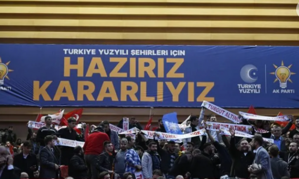 Foto - AK Parti’de ilçe adayları belirleniyor: Yük olan değil yük alan adaylar