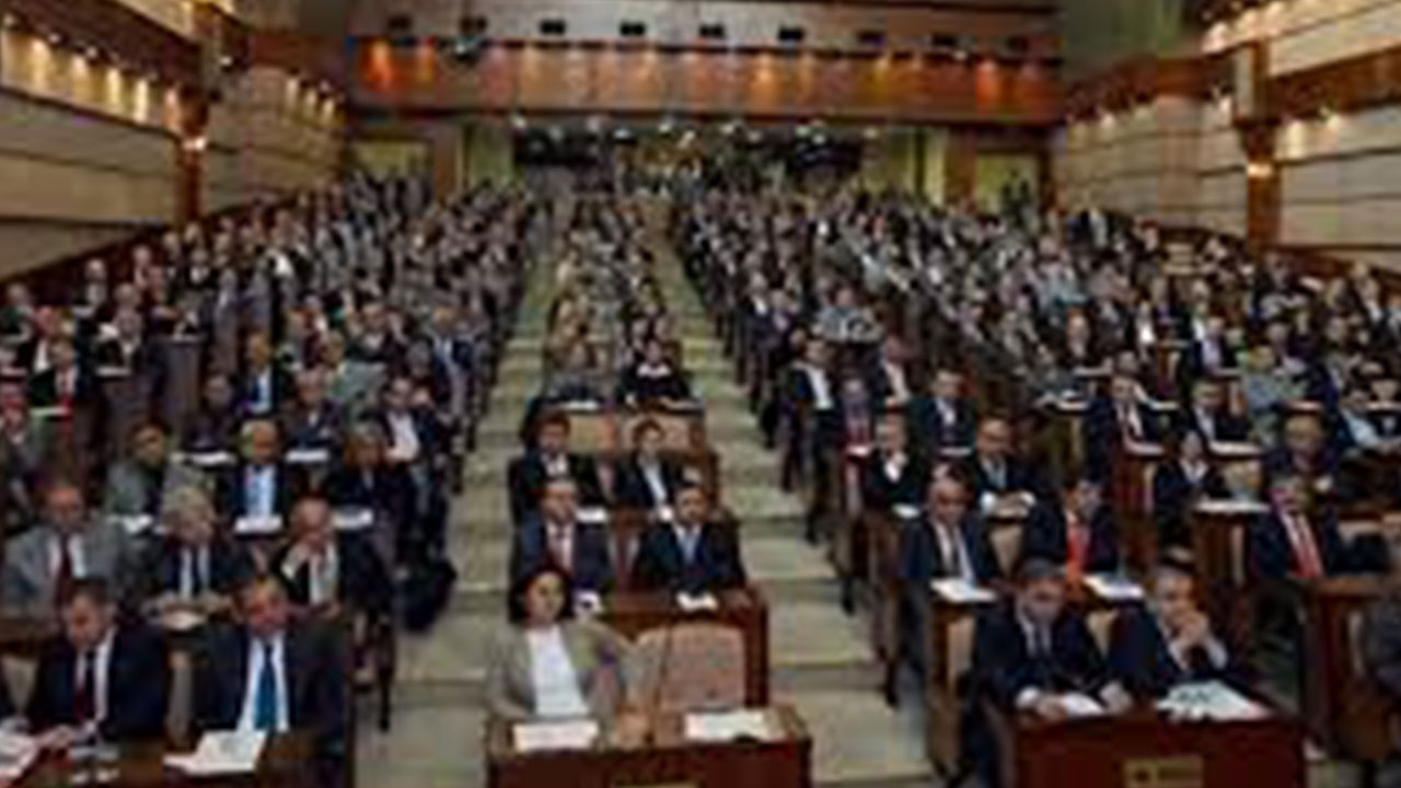 Foto - AK Parti'de 'ne alaka' dedirten istifa! 'Kendisine yakışan oradan da istifa etmesidir'